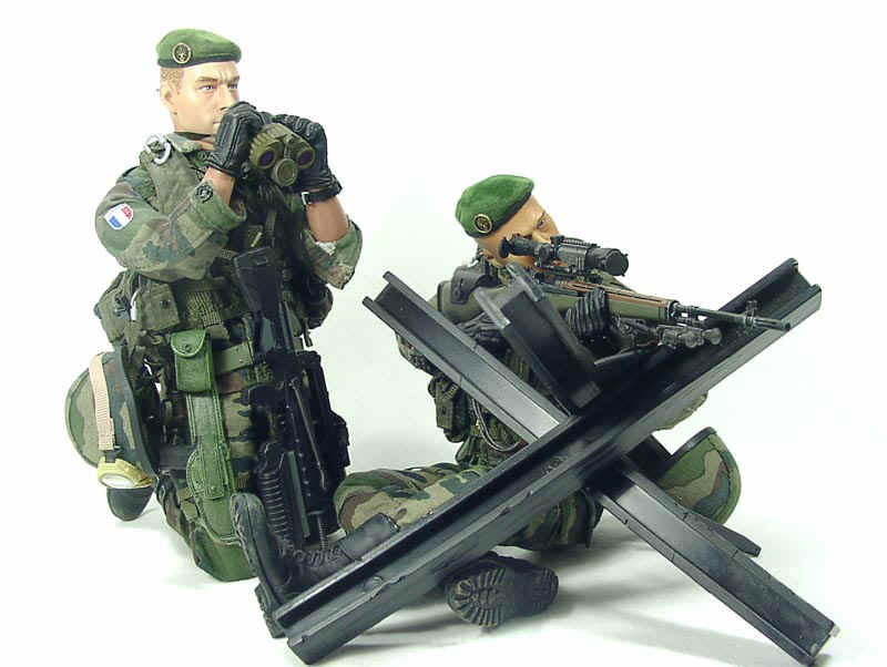 Sniper_Leg003.jpg (88658 Byte)
