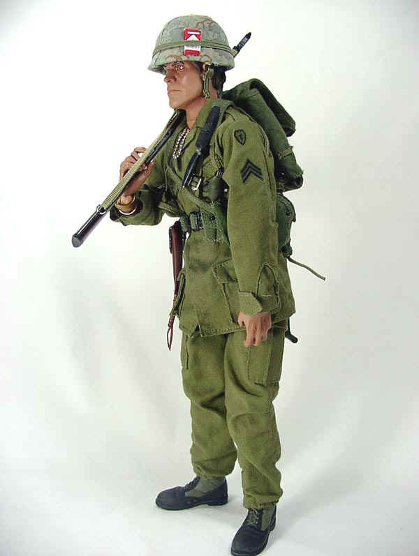 viet010.jpg (31840 Byte)